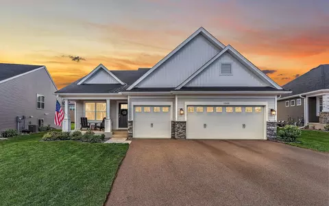1444 Nutmeg Cir, Carver, MN 55315