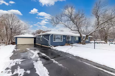 1121 Pearl St, Prescott, WI 54021