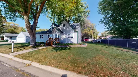 705 Glenview Dr, Albert Lea, MN 56007