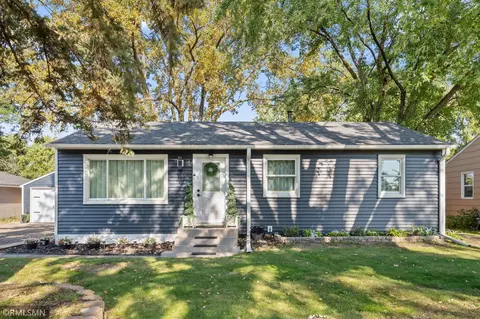 1715 Hillview Rd, Shoreview, MN 55126