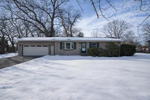 26648 Feriday Ave, Wyoming, MN 55092