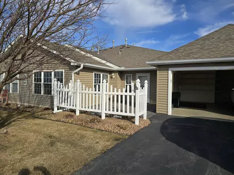1908 Oak Tree Ln #C, Austin, MN 55912
