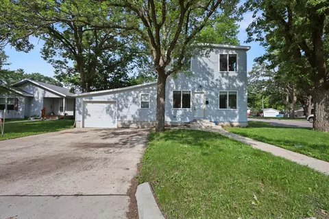 1101 Broadway Ave S, Sauk Rapids, MN 56379