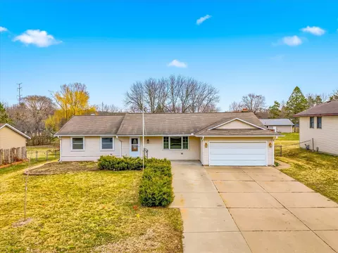 7339 Innsdale Ave S, Cottage Grove, MN 55016