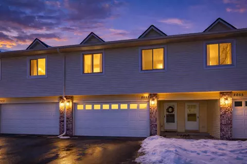 2053 Edgerton St, Maplewood, MN 55117
