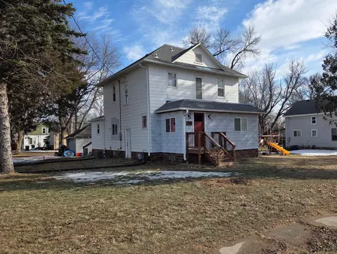 209 4th Ave, Freeborn, MN 56032
