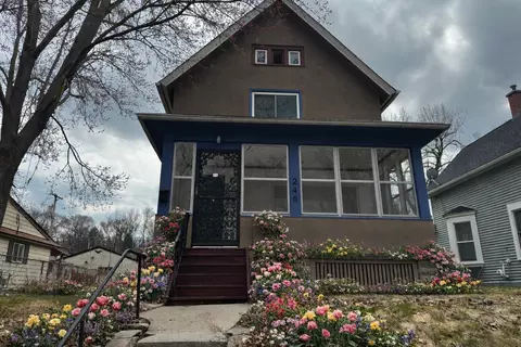 246 Sidney St E, Saint Paul, MN 55107