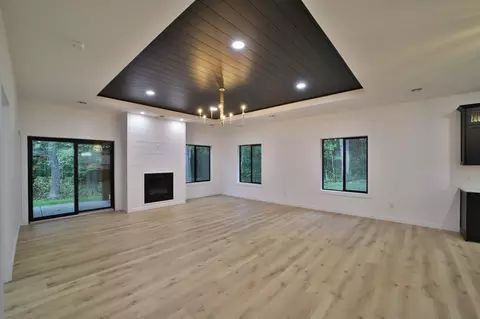 Living - 16550 Sanctuary Ln, Brainerd, MN 56401 photo 3 of 5