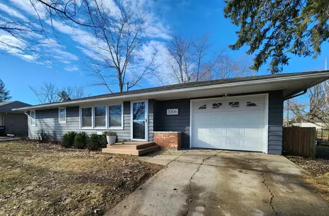 Exterior - 1006 Maplehill Dr, Albert Lea, MN 56007 photo 2 of 6