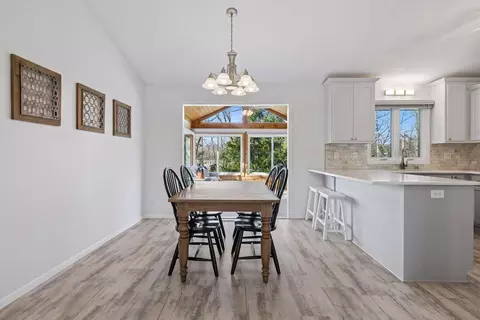 Dining - 9844 Cavell Cir, Bloomington, MN 55438 photo 1 of 5