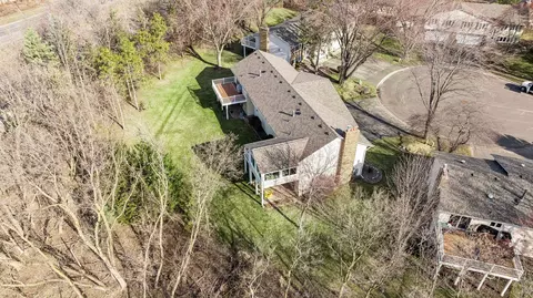 View/Area - 9844 Cavell Cir, Bloomington, MN 55438 photo 2 of 8