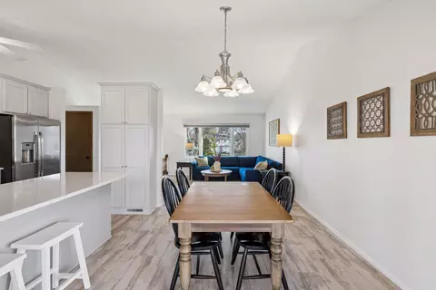 Dining - 9844 Cavell Cir, Bloomington, MN 55438 photo 3 of 5