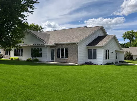 1960 Long Bridge Rd, Detroit Lakes, MN 56501