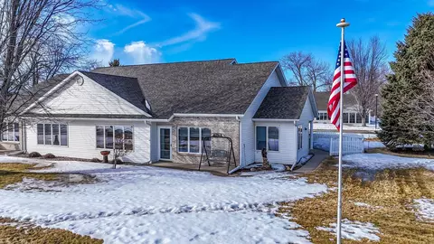 1960 Long Bridge Rd, Detroit Lakes, MN 56501