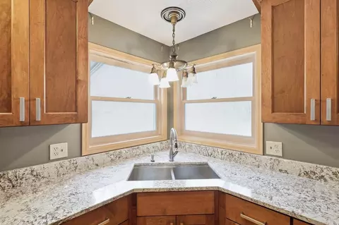 Kitchen - 2225 Chestnut Rd, Hamel, MN 55340 photo 3 of 6