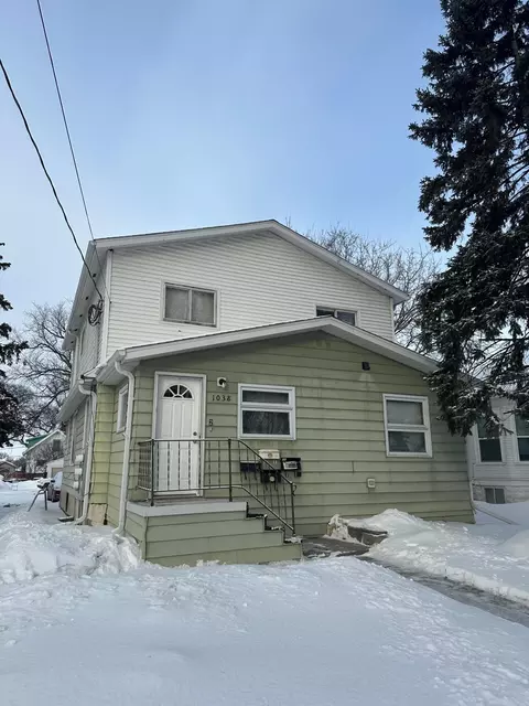 1038 College St N, Fargo, ND 58102