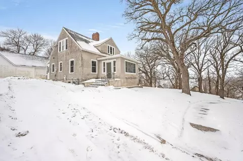Exterior - 110 Summit Ave, Montevideo, MN 56265 photo 5 of 6