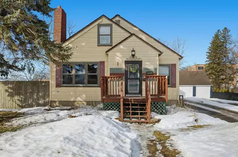 1132 Lincoln Ave, Detroit Lakes, MN 56501