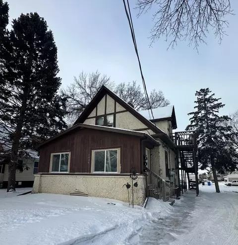 1036 College St N, Fargo, ND 58102