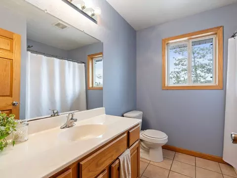 Bath - 14943 Hemlock Dr, Baxter, MN 56425 photo 1 of 2