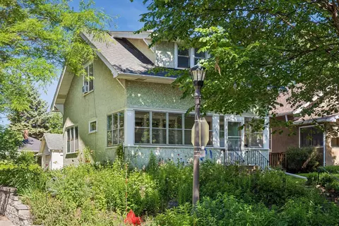 1003 Avon St N, Saint Paul, MN 55103