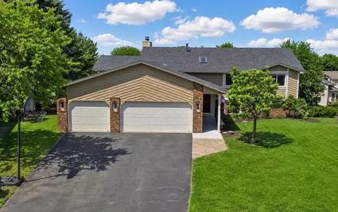 1136 Westbury Cir, Eagan, MN 55123