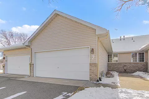 5540 Nathan Ln N #2, Plymouth, MN 55442