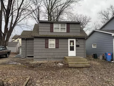 1216 5th St SE, Rochester, MN 55904