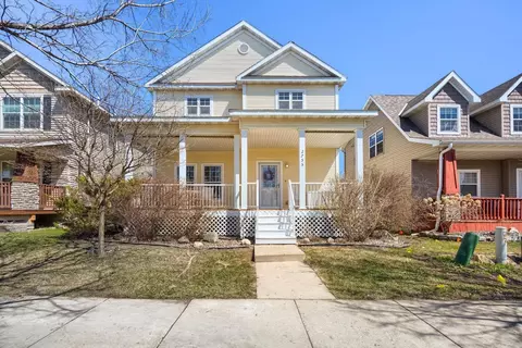 2755 Faulkner Dr, Chaska, MN 55318