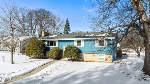 8400 27th Pl N, New Hope, MN 55427