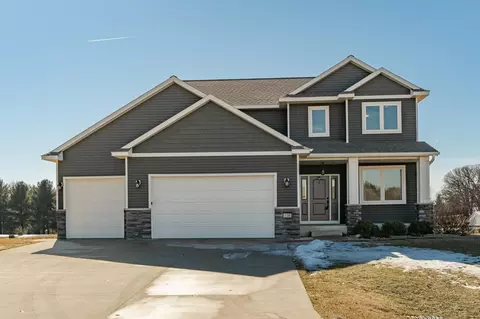 330 5th St SE, Oronoco, MN 55960