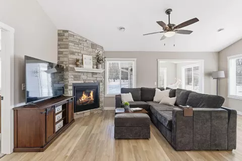 727 Hilltop Ln, Saint Croix Falls, WI 54024