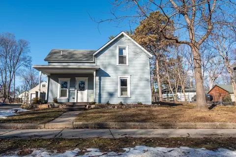 522 6th St W, Hastings, MN 55033