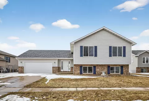 203 10th Ave SE, Kasson, MN 55944