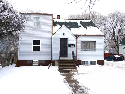 1629 2nd Ave S, Fargo, ND 58103