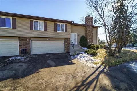 10390 Juniper Ln, Eden Prairie, MN 55347
