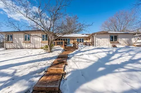 907 Mellwood Ave, Duluth, MN 55804