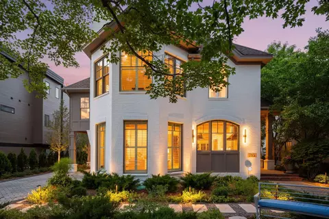 715 Rice St E, Wayzata, MN 55391