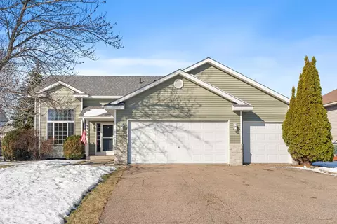 2354 Ponds Way, Shakopee, MN 55379