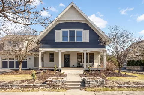 15782 Cobblestone Lake Pkwy, Apple Valley, MN 55124