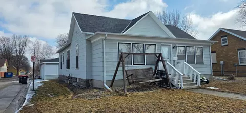 309 S Jefferson St, Redwood Falls, MN 56283