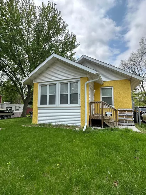 411 11th Ave SE, Rochester, MN 55904