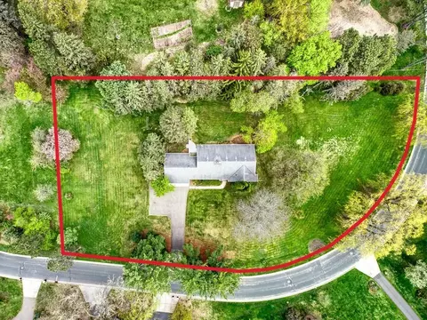 205 Oakview Rd, West Saint Paul, MN 55118