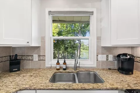 Kitchen - 332 Mill St, Excelsior, MN 55331 photo 4 of 4