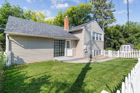 Exterior - 332 Mill St, Excelsior, MN 55331 photo 3 of 8