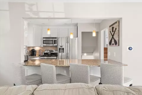 332 Mill St, Excelsior, MN 55331