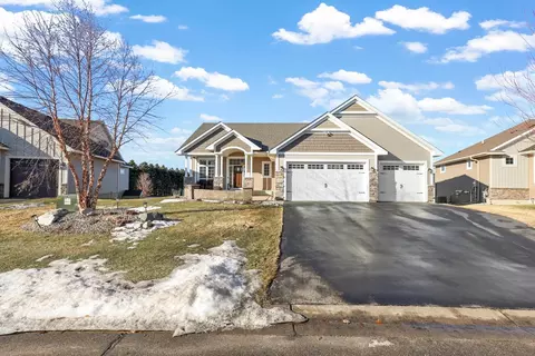 20115 Harvest Dr, Lakeville, MN 55044