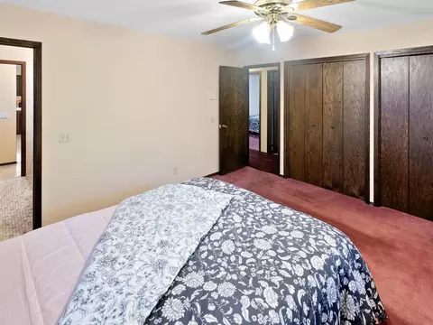 2009 E 86 12 St, Bloomington, MN 55425 photo 26