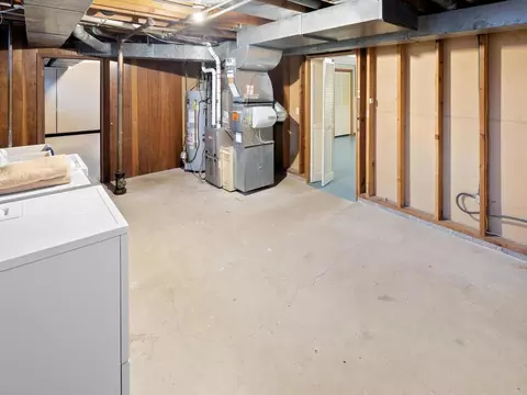2009 E 86 12 St, Bloomington, MN 55425 photo 38