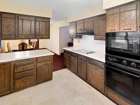 2009 E 86 12 St, Bloomington, MN 55425 photo 21